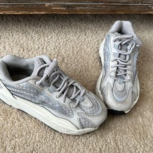 Grey Yeezy size 11.5